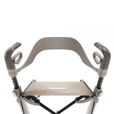 byACRE Carbon Ultralight backrest fitted between the handles, front close-up