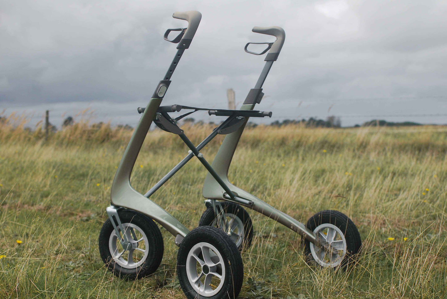 byACRE Carbon Overland Walker – Ergonomic Design All-Terrain Rollator | Care Made