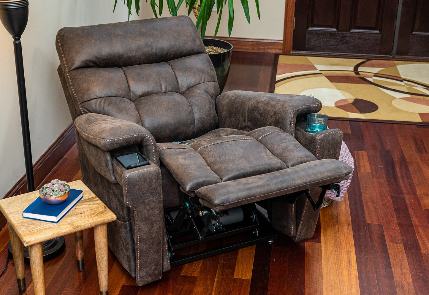Pride VivaLift Radiance reclined in Canyon Walnut in a living room