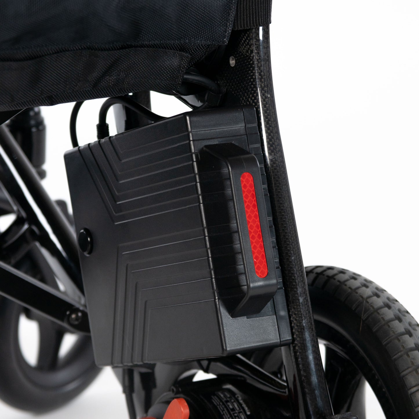 Travel Buggy AEROLUX 2C dual battery bay close-up on a white background